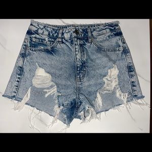 Cutest garage high waisted 00 shorts